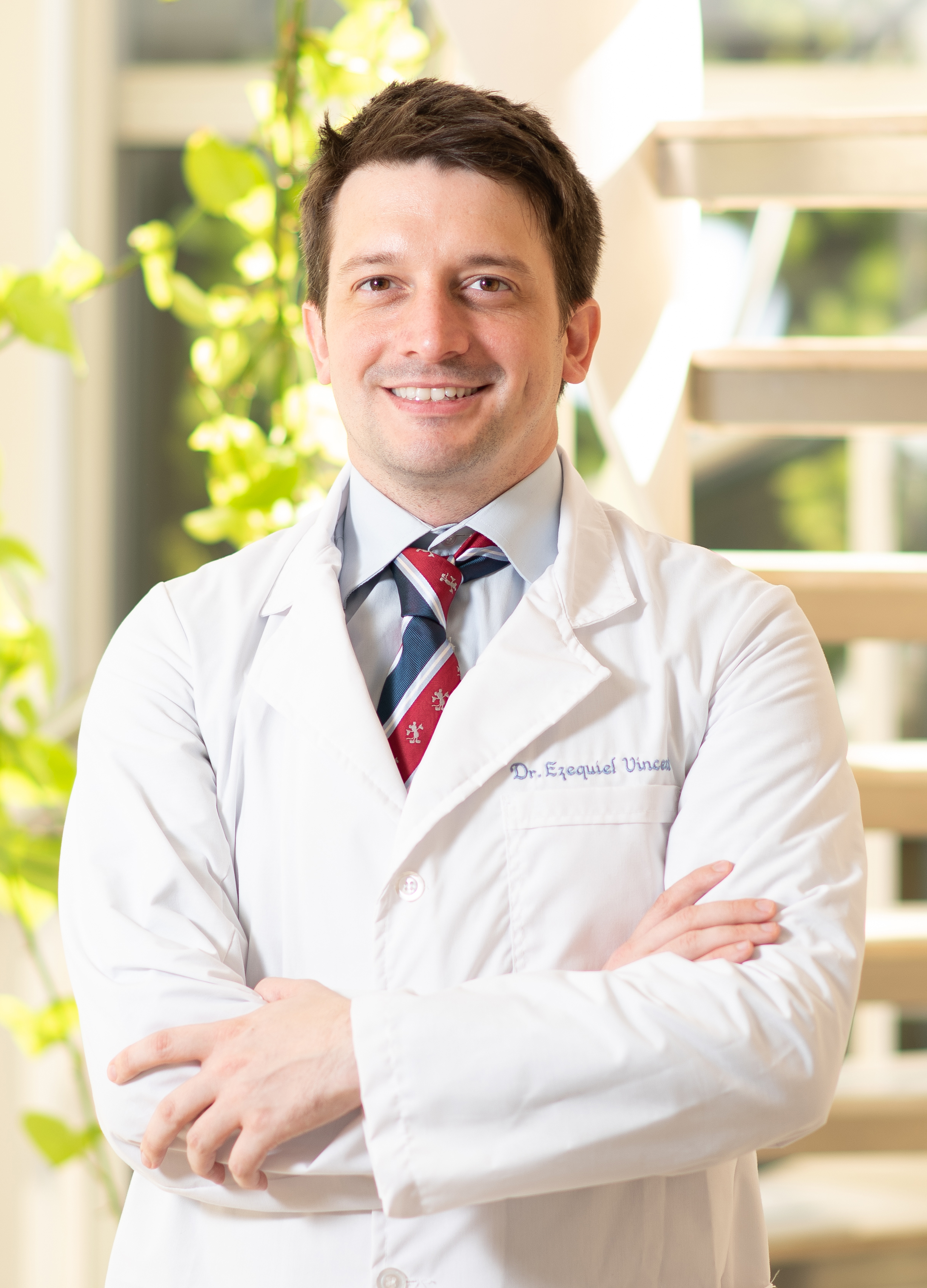 Dr. Ezequiel Vincent